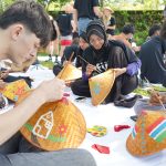 Antusiasme Mahasiswa Global di 2nd Summer Course FIPP UNNES: Dari Membatik hingga Menanam Padi di Desa Kandri