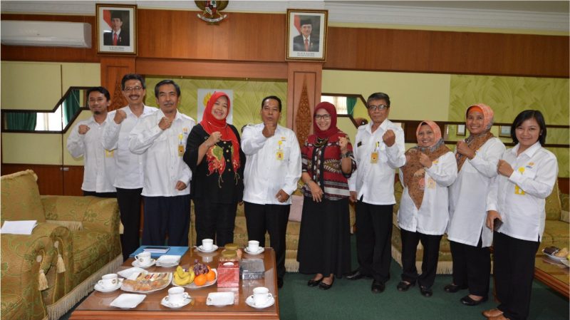 Visitasi Akreditasi Program Studi Pendidikan Tata Kecantikan Oleh BAN ...