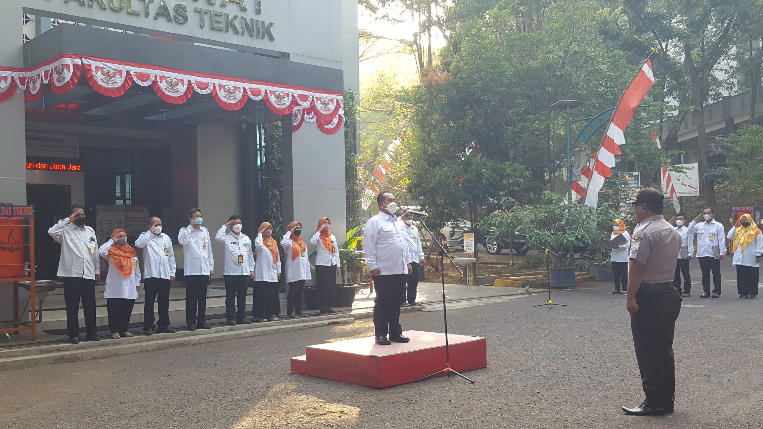 Apel Pagi FT bersama Rektor UNNES