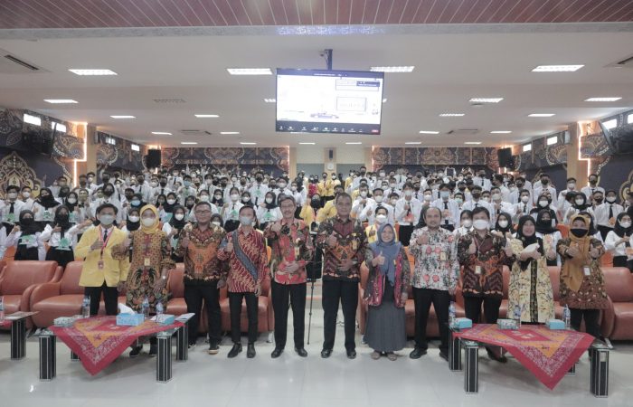 Foto Bersama Mahasiswa Baru Angkatan 2022 PPAK FT UNNES