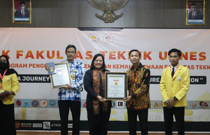 Penyerahan Rekor MURI FT UNNES
