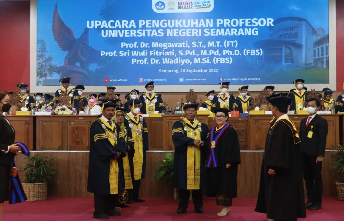 Pengukuhan Prof Dr Megawati ST MT