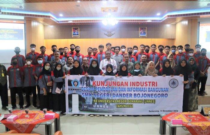 Kunjungan SMKN DANDER BOJONEGORO ke FT UNNES