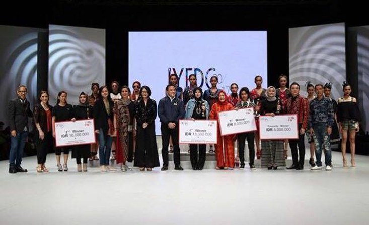 Mahasiswa FT UNNES Raih Penghargaan dalam Indonesia Fashion Week