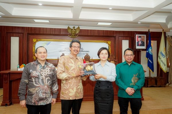 Kolaborasi UNNES & JVIC China, Bangun Jembatan Budaya Lewat Pertukaran ...