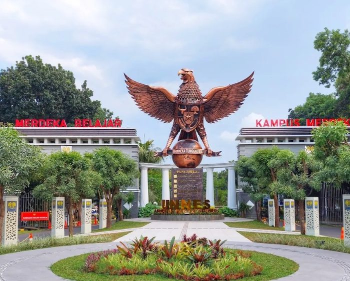 biaya kuliah unnes per semester