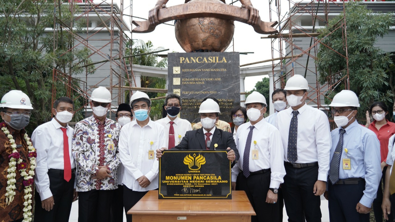 Rektor UNNES Resmikan Monumen Konservasi Pancasila