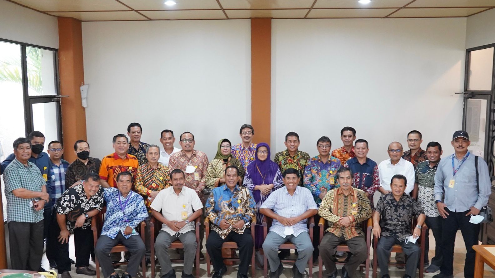 Merekat Silaturahmi, Membangun UNNES Cerdas Untuk Indonesia Emas