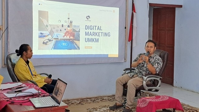 Tim UNNES GIAT 2 Gelar Pelatihan Digital Marketing di Desa Ambokulon Pemalang