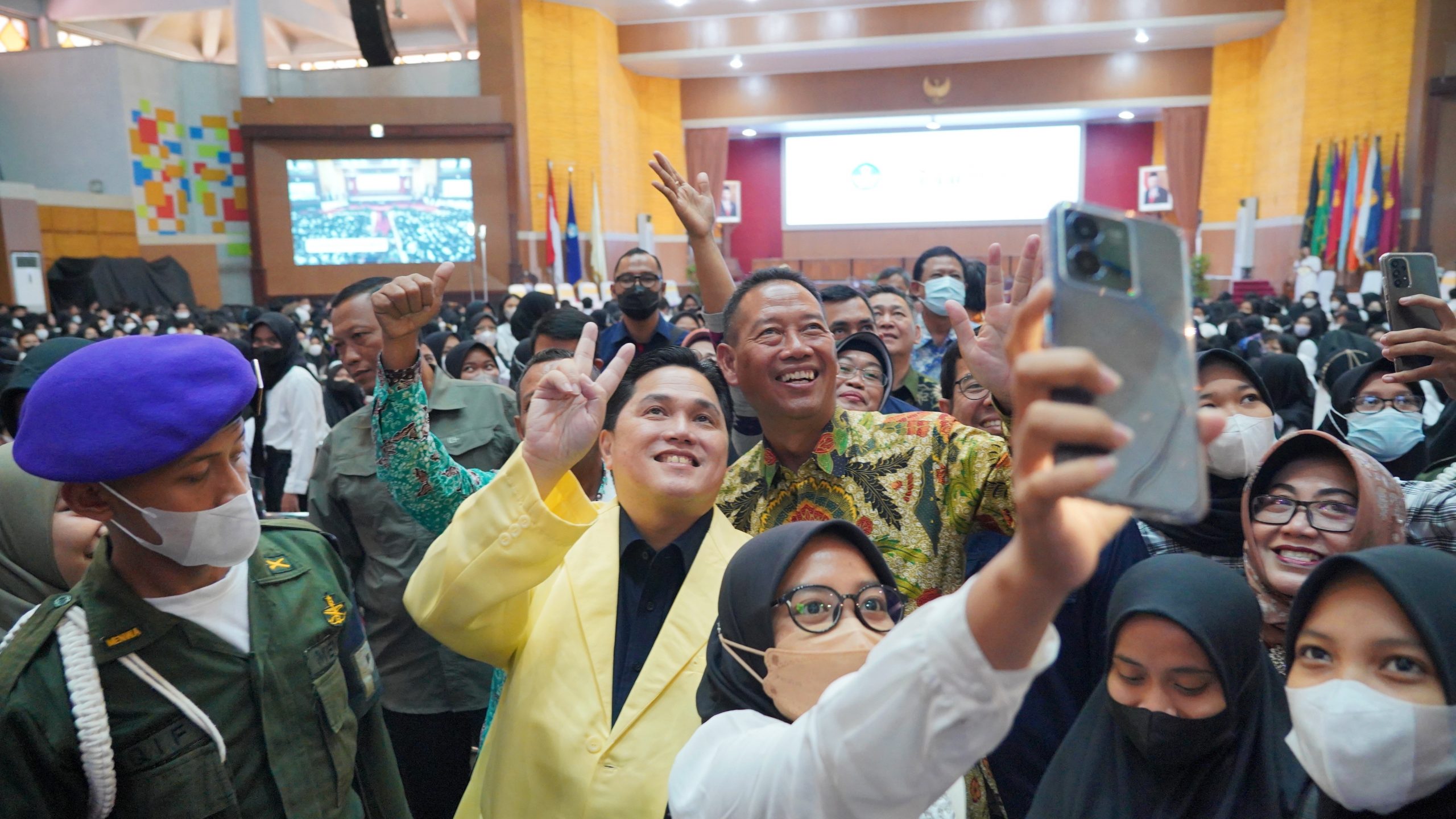 Beri Kuliah Umum, Menteri BUMN Erick Thohir Dorong Mahasiswa UNNES Miliki Growth Mindset
