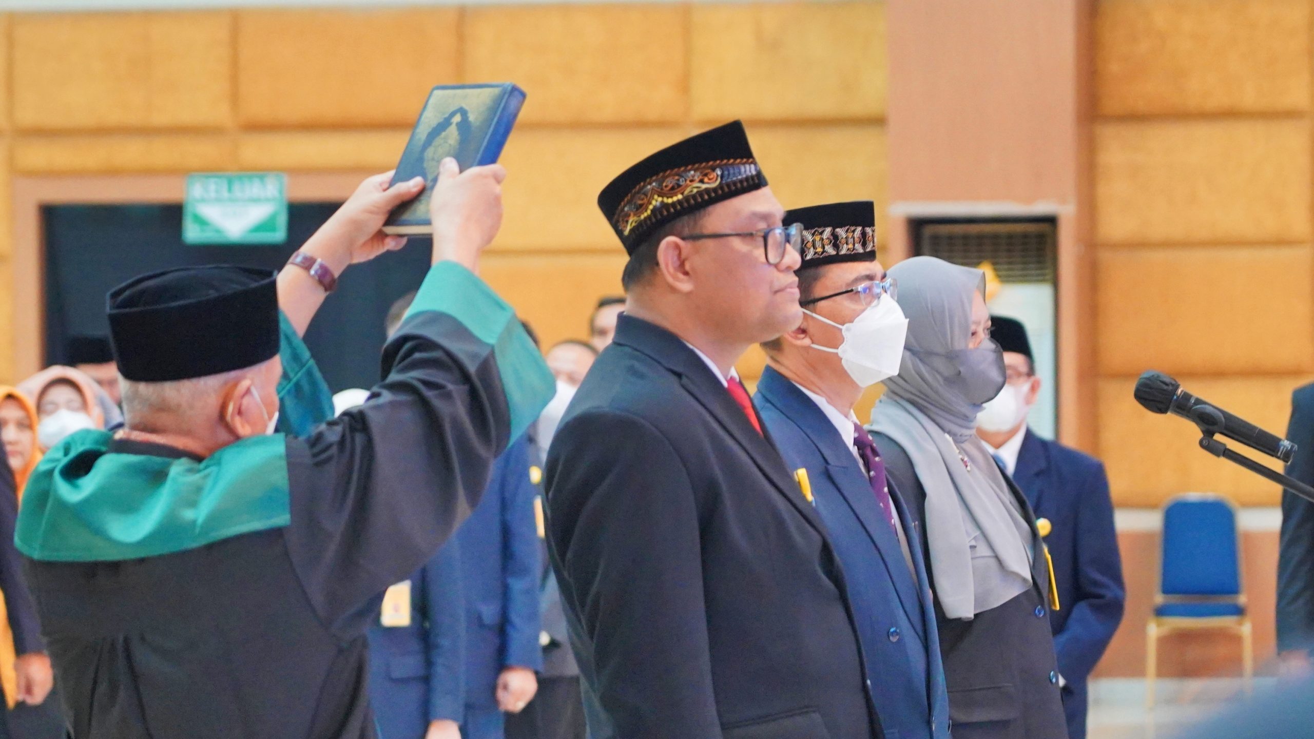 Rektor Lantik Wakil Dekan FIP UNNES Periode 2023-2027