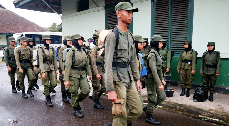 15 Calon Anggota Menwa UNNES Ikuti Diksar di Magelang