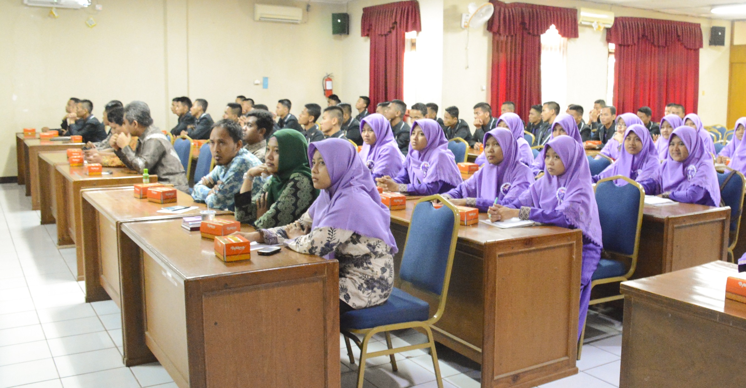 SMA Islam Al-Islah Indramayu Melakukan Kunjungan Akademik ke UNNES